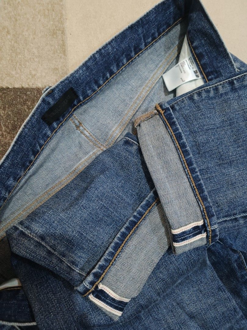 AUTHENTIC 💯 Uniqlo Selvedge Jeans Denim Pants (Category: Jeans) located in Manila. Submitted by juancho.ac (Listing ID 1465291861, Image 3). Description: Uniqlo SELVEDGE Jeans Size 32 Excellent Condition 10/10 No hidden issues .
