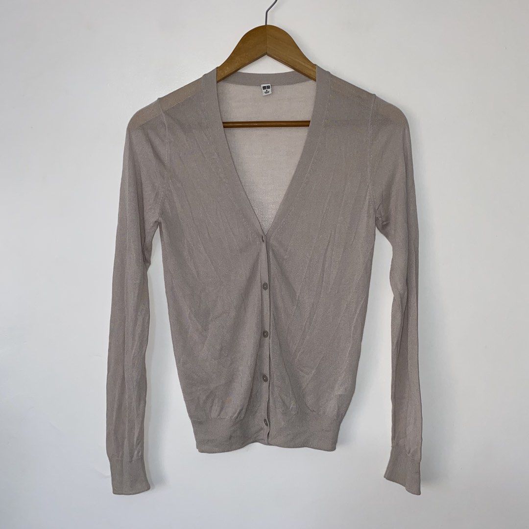 SALE‼️UNIQLO light cardigan (Category: Coats, Jackets and Outerwear) located in San Jose del Monte. Submitted by mamiracky (Listing ID 1465251902, Image 3). Description: Last price posted In good condition No flaws No when worn .