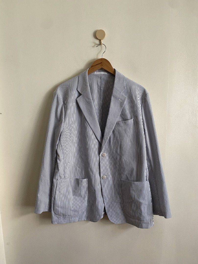 Uniqlo Ultra Light Seersucker Jacket (Category: Formal Shirts) located in Abucay. Submitted by jamesnike21 (Listing ID 1465310617, Image 3). Description: 📌Uniqlo Light Weight Jacket "Seersucker" 📌like new condition 📌size xl on tag 📌width 22' 📌length 31' 📌sleeve length 24' 📌Slightly wrinkled due to storage 👍 📌The color of the product may differ from actual color depending on the type, condition of the display, surrounding light and other 