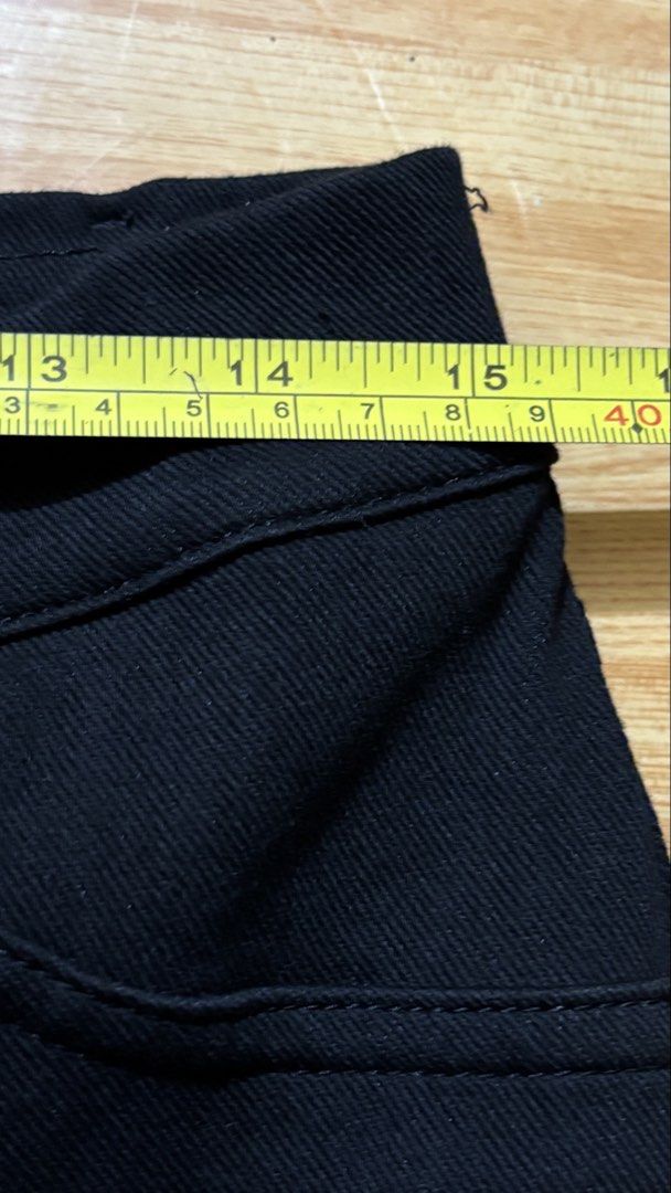 Uniqlo ultrastetch leggings pants (Category: Other Bottoms) located in Binan City. Submitted by rdgerevilla (Listing ID 1465232995, Image 2). Description: Uniqlo ultrastetch leggings pants ₱480 Xl on tag Like new No issue Black Location: Binan .