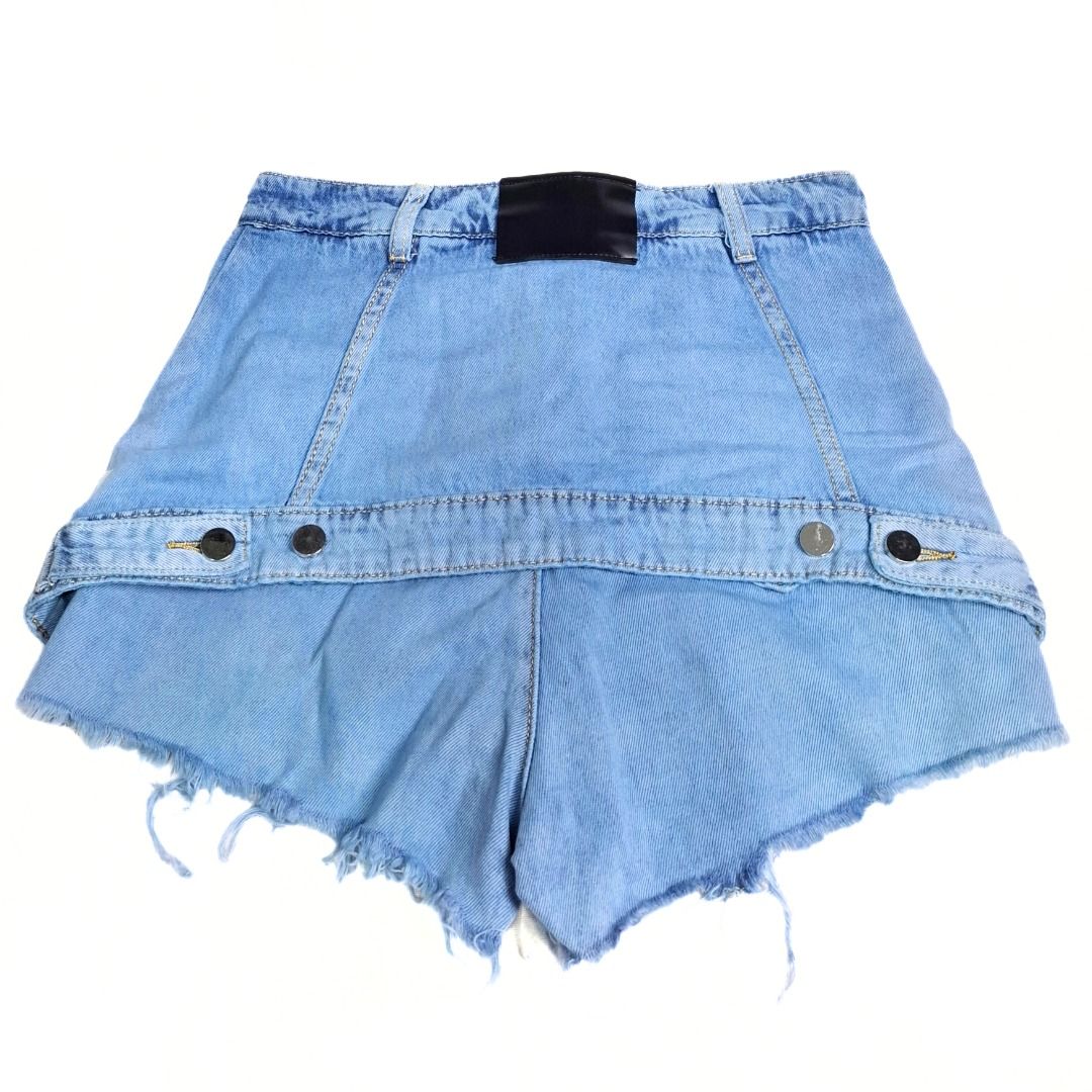 unique style skort (Category: Skirts) located in Baguio. Submitted by a.ugustt (Listing ID 1465266338, Image 3). Description: 28-29 | L: 14" hard denim | light blue not stretchable | high-waisted.