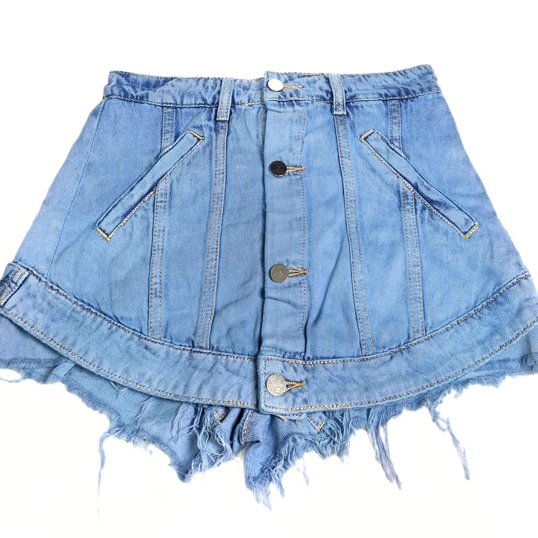 unique style skort (Category: Skirts) located in Baguio. Submitted by a.ugustt (Listing ID 1465266338, Image 1). Description: 28-29 | L: 14" hard denim | light blue not stretchable | high-waisted.