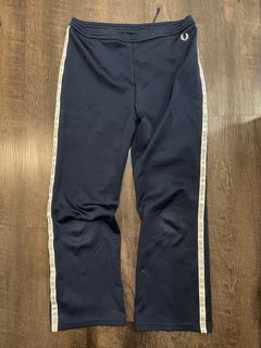 (Category: ) located in . Submitted by jogho_clothing (Listing ID 1465171167, Image 1). Description: .