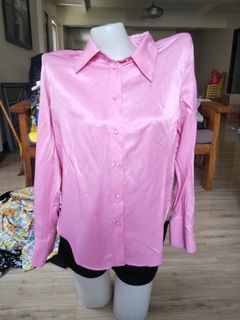 (Category: ) located in . Submitted by alluringvenus.thriftshop (Listing ID 1465213442, Image 1). Description: .