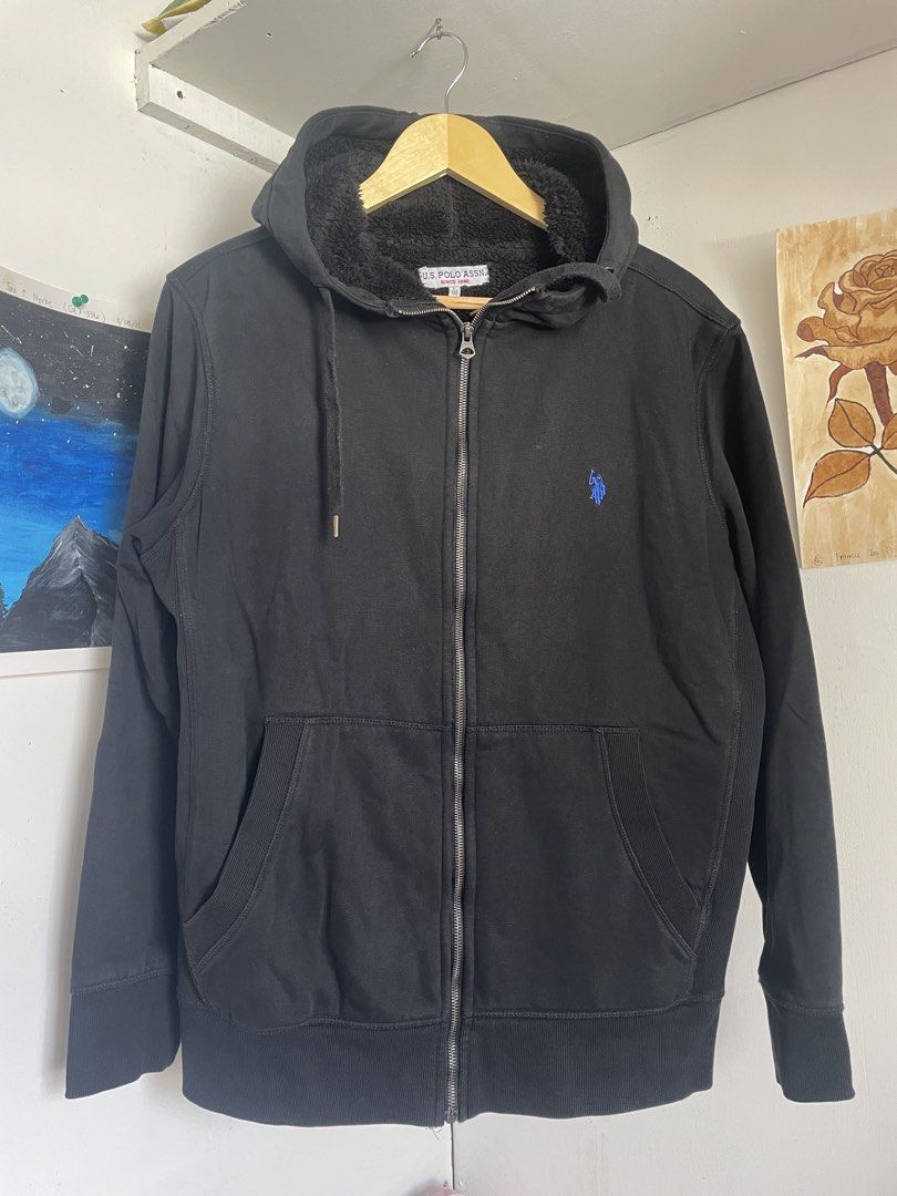 USPA Jacket (Category: Coats, Jackets and Outerwear) located in Davao. Submitted by thrift.ttt (Listing ID 1465198878, Image 1). Description: Uspa jacket w/ sherpa inner lining (Color may vary due to lighting) -Condition 9/10 -Color rate 9/10 -No issue -Size L/100 -Dims - 22x26 Location-Davao City Payment-Gcash Courier-J&T.