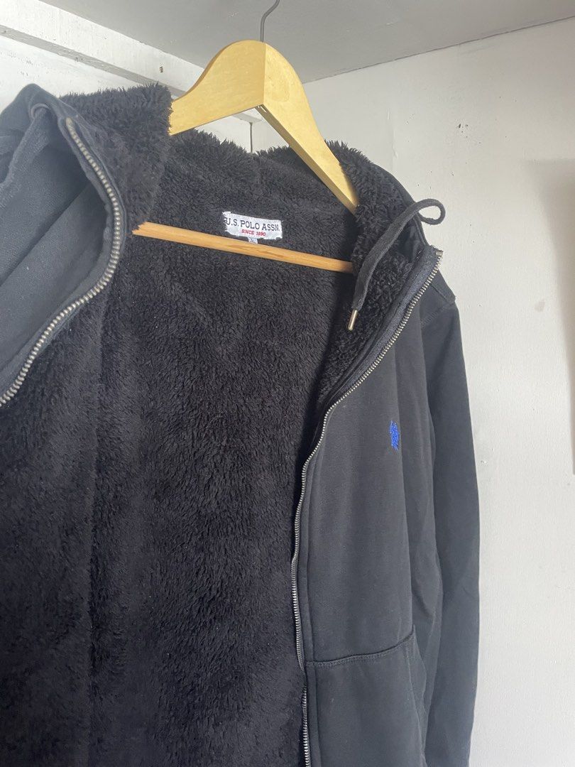 USPA Jacket (Category: Coats, Jackets and Outerwear) located in Davao. Submitted by thrift.ttt (Listing ID 1465198878, Image 3). Description: Uspa jacket w/ sherpa inner lining (Color may vary due to lighting) -Condition 9/10 -Color rate 9/10 -No issue -Size L/100 -Dims - 22x26 Location-Davao City Payment-Gcash Courier-J&T.