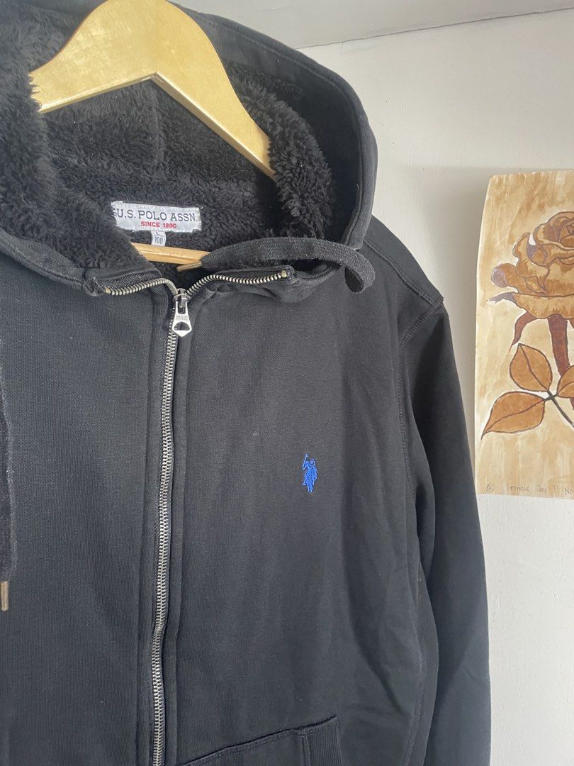 USPA Jacket (Category: Coats, Jackets and Outerwear) located in Davao. Submitted by thrift.ttt (Listing ID 1465198878, Image 2). Description: Uspa jacket w/ sherpa inner lining (Color may vary due to lighting) -Condition 9/10 -Color rate 9/10 -No issue -Size L/100 -Dims - 22x26 Location-Davao City Payment-Gcash Courier-J&T.