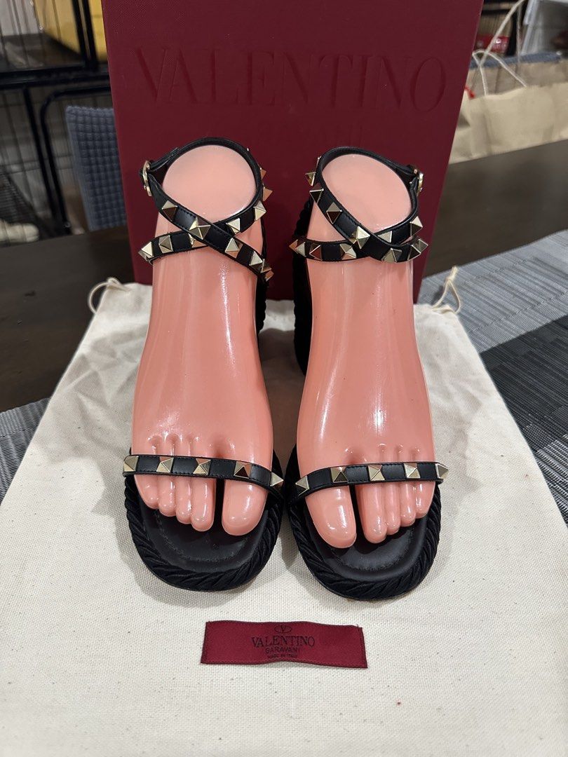 Valentino Mid heels (Category: Flats & Sandals) located in Marikina City. Submitted by georgiaprelovestuff (Listing ID 1465271738, Image 1). Description: size 36 PLEASE READ BEFORE MAKING AN OFFER: 🔹No inclusions since this is preloved 🔹NO to low ballers please 🔹NO meetups due to busy schedule 🔹If you make an offer, please get the item let's not waste each other's time 🔹NO return NO exchange NO cancellation 🔹Please manage your expectation s