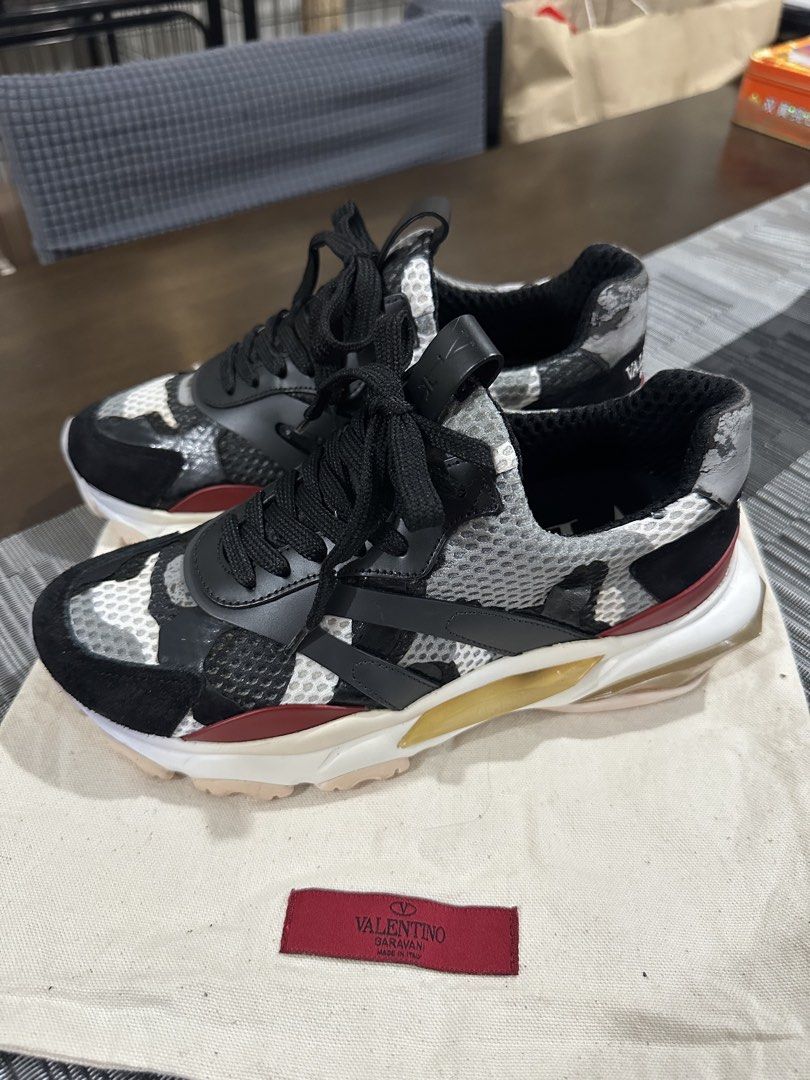 Valentino sneaker (Category: Flats & Sandals) located in Marikina City. Submitted by georgiaprelovestuff (Listing ID 1465270808, Image 3). Description: size 36.5 PLEASE READ BEFORE MAKING AN OFFER: 🔹No inclusions since this is preloved 🔹NO to low ballers please 🔹NO meetups due to busy schedule 🔹If you make an offer, please get the item let's not waste each other's time 🔹NO return NO exchange NO cancellation 🔹Please manage your expectation s