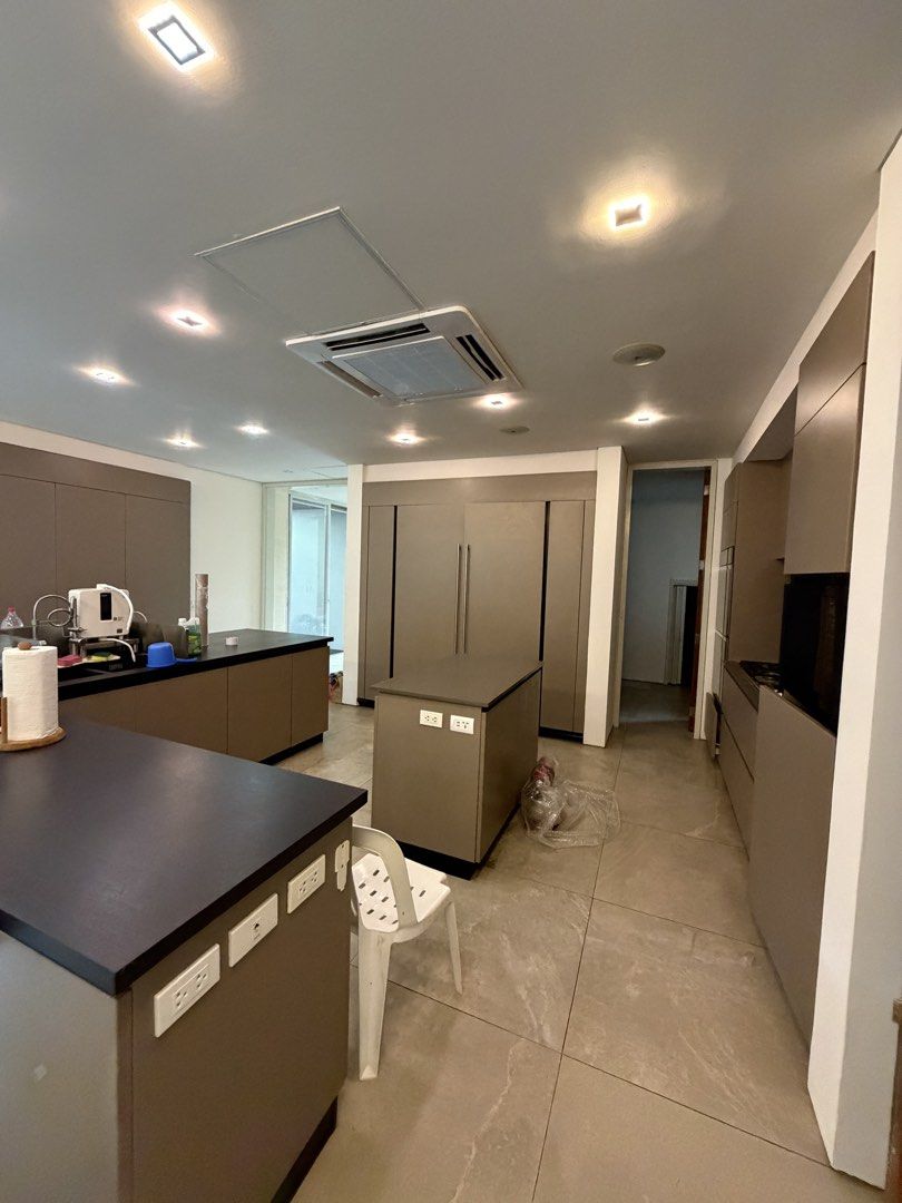 Valle Verde House Pasig Inner (Category: House & Lot) located in Taguig. Submitted by brokerhanstaneo_09178038728 (Listing ID 1465235850, Image 3). Description: Valle Verde 2, Pasig City. 2 storey renovated house and lot with swimming pool Lot size: 450 sqm Floor area: 400 sqm 5 bedrooms with t&b, maidsroom, garden. P159.9M .
