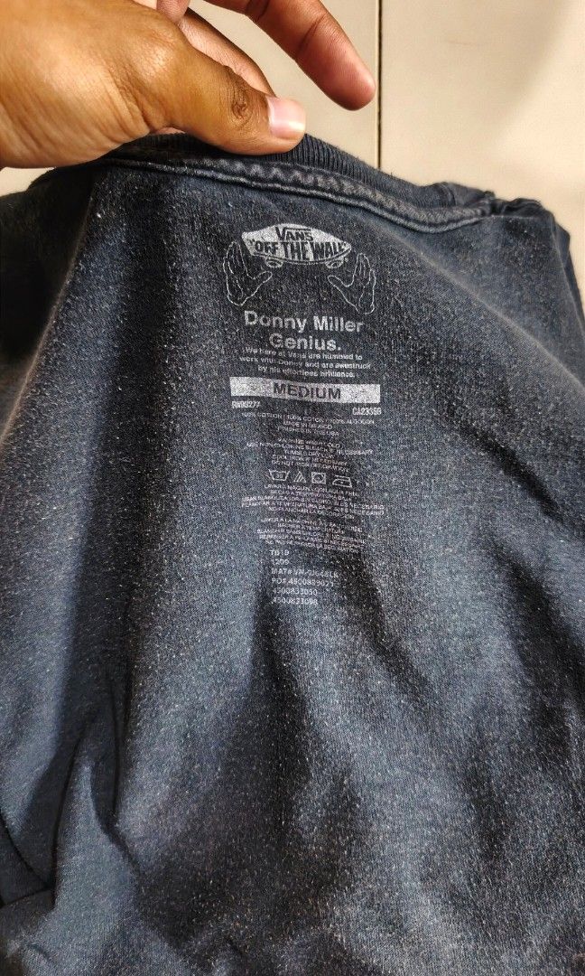 Vans donny miller T-Shirt (Category: Tshirts & Polo Shirts ) located in Zamboanga. Submitted by crazy_findss (Listing ID 1465183134, Image 3). Description: 20x26 dimes 7/10 color rate No pinhole Add sf Loc:Zamboanga City.