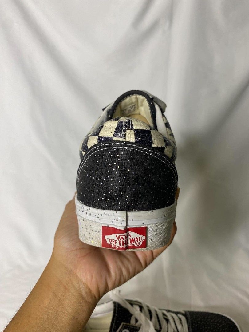 Vans Old Skool (Checkerboard with glitters) (Category: Sneakers) located in Manila. Submitted by redsbrandedapparel (Listing ID 1465299734, Image 3). Description: Location: North Caloocan.