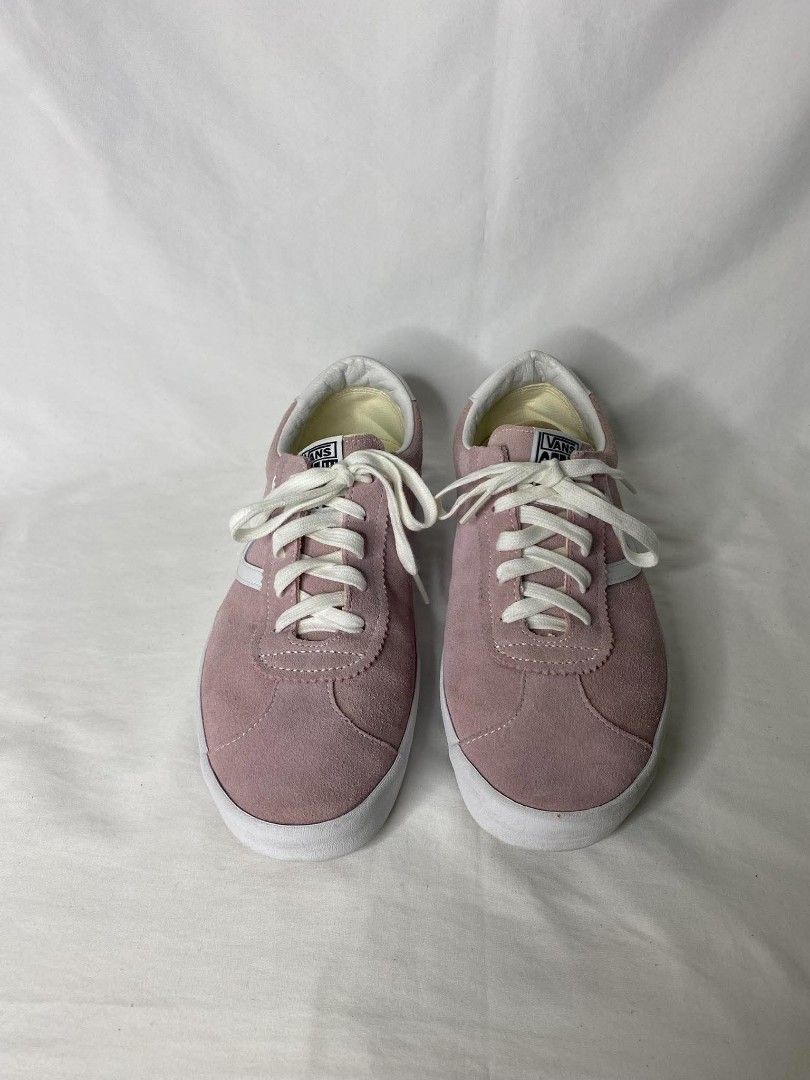 Vans Old Skool (Pink/White) (Category: Sneakers) located in Manila. Submitted by redsbrandedapparel (Listing ID 1465302614, Image 2). Description: Location: North Caloocan (SIZES) EUR: 42.0 US Women: 10.5 US Men: 9.0 UK: 8.0 Made from Cambodia.
