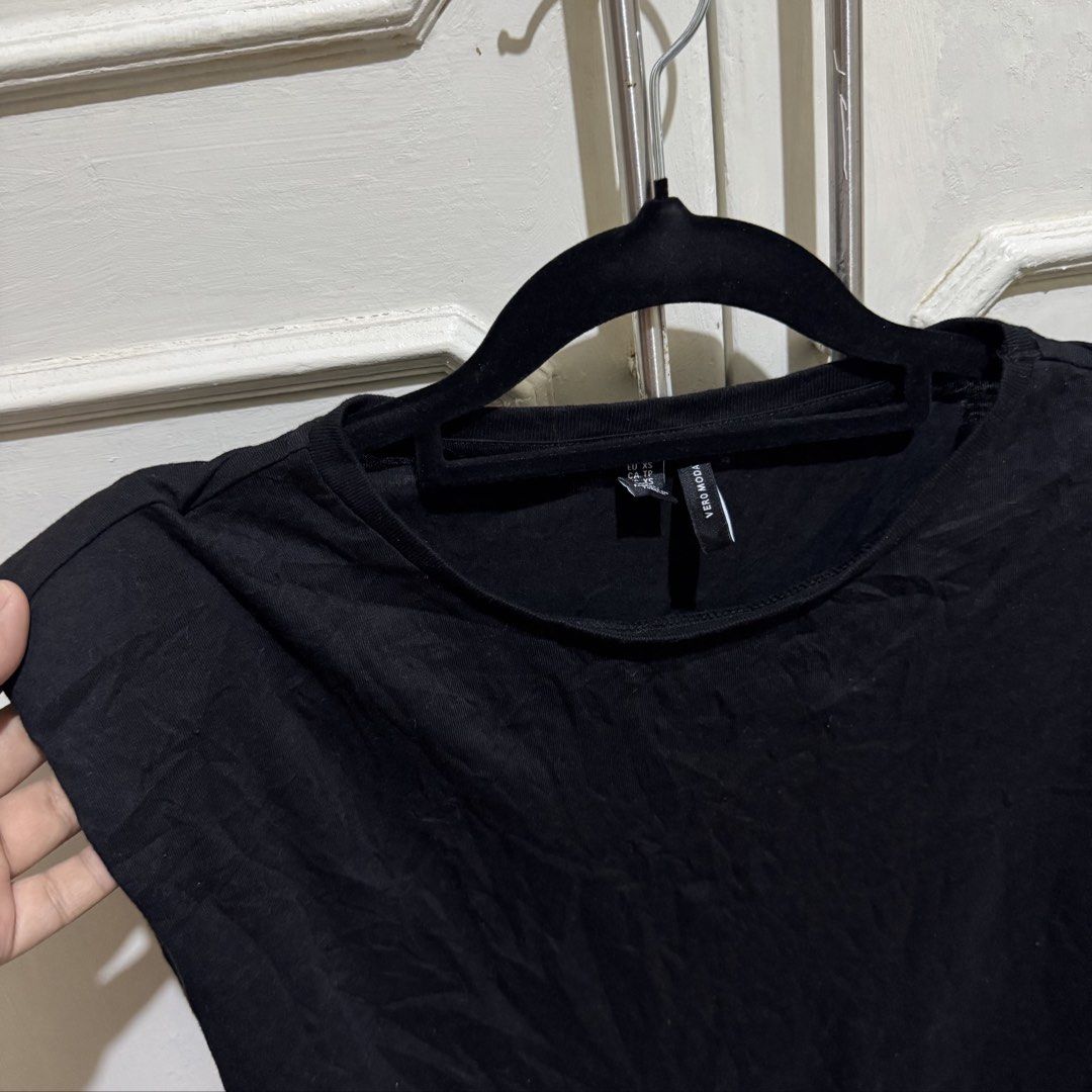 Vero Moda Top (Category: Sleeveless) located in Vigan. Submitted by chiyannav (Listing ID 1465348156, Image 2). Description: .
