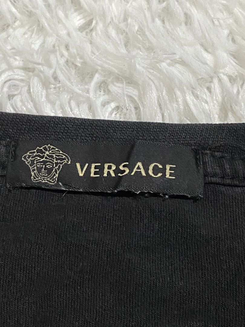 Versace 2011 metallic logo T-shirt (Category: Shirts) located in Zamboanga. Submitted by trippsnthrifts (Listing ID 1465362597, Image 3). Description: Color rate 8.5 need lang wash .