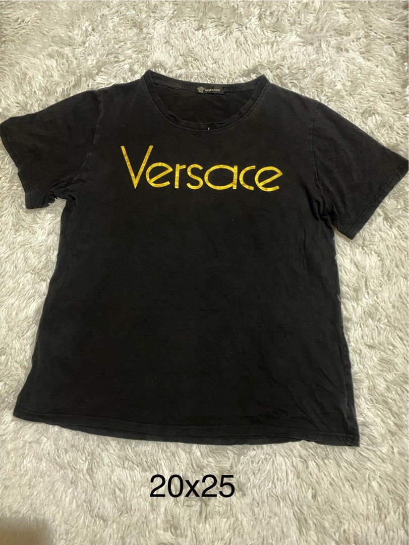 Versace 2011 metallic logo T-shirt (Category: Shirts) located in Zamboanga. Submitted by trippsnthrifts (Listing ID 1465362597, Image 1). Description: Color rate 8.5 need lang wash .