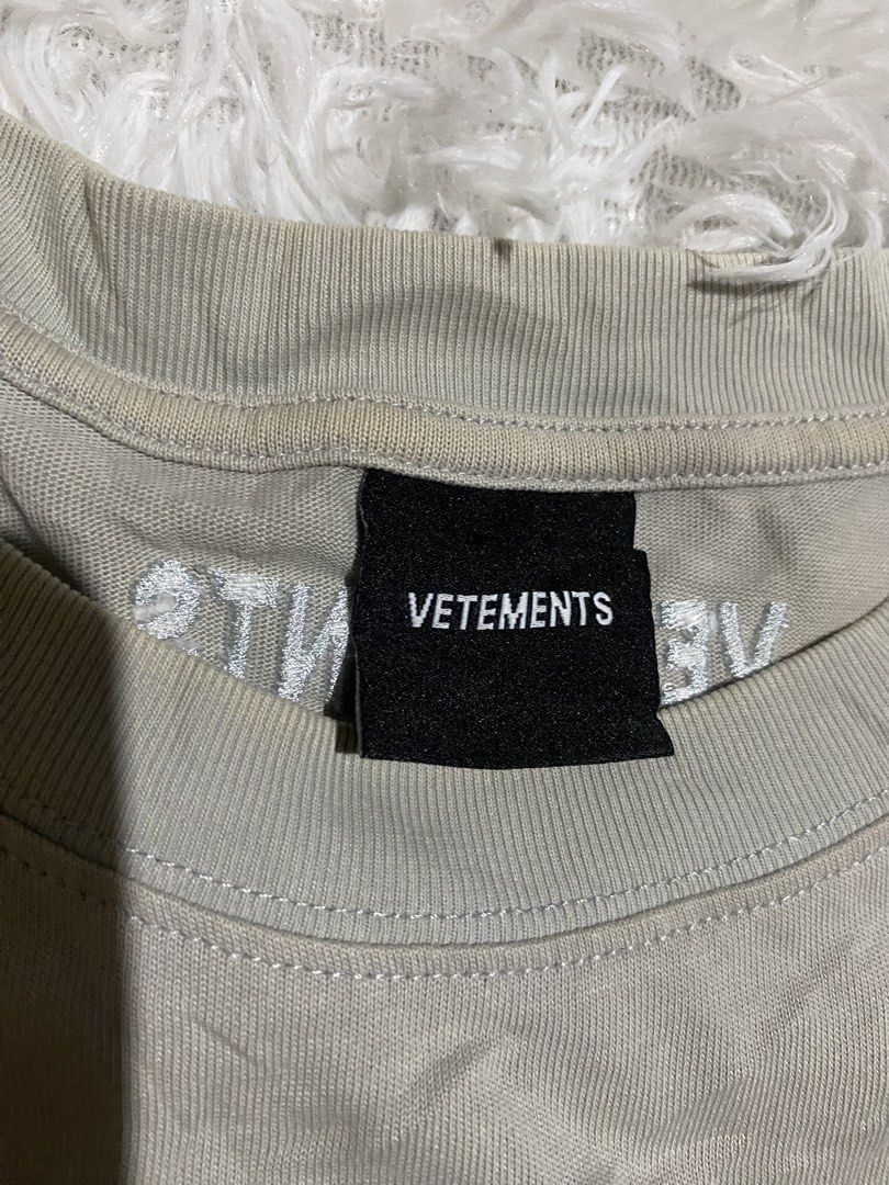 Vetements reverse logo T-shirt (Category: Tshirts & Polo Shirts ) located in Zamboanga. Submitted by trippsnthrifts (Listing ID 1465363119, Image 3). Description: Need lang wash galing sa hablootan.