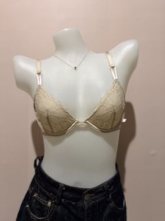 (Category: ) located in . Submitted by kimchimie (Listing ID 1465341700, Image 1). Description: .