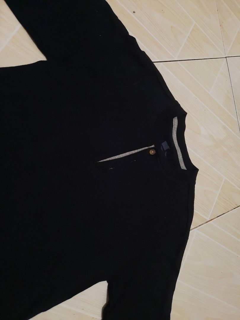 vintage beefy henley (Category: Coats, Jackets and Outerwear) located in Tarlac. Submitted by thryftstash (Listing ID 1465353871, Image 2). Description: dimes: 27.5x17.5 S on tag issue: none (just need wash) sf not included tarlac loc j&t and lbc courier.