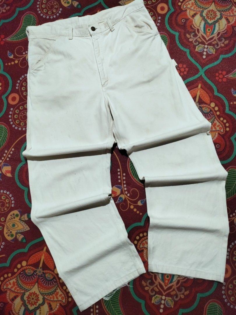 VINTAGE CARHARTT CARPENTER PANTS BIG PATCH SIZE (34) (Category: Jeans) located in San Joaquin. Submitted by myksss19 (Listing ID 1465328939, Image 1). Description: VINTAGE CARHARTT CARPENTER PANTS BIG PATCH SIZE 34 FLAWS MULTIPLE STAINS AND DISTRESS ON HEM.