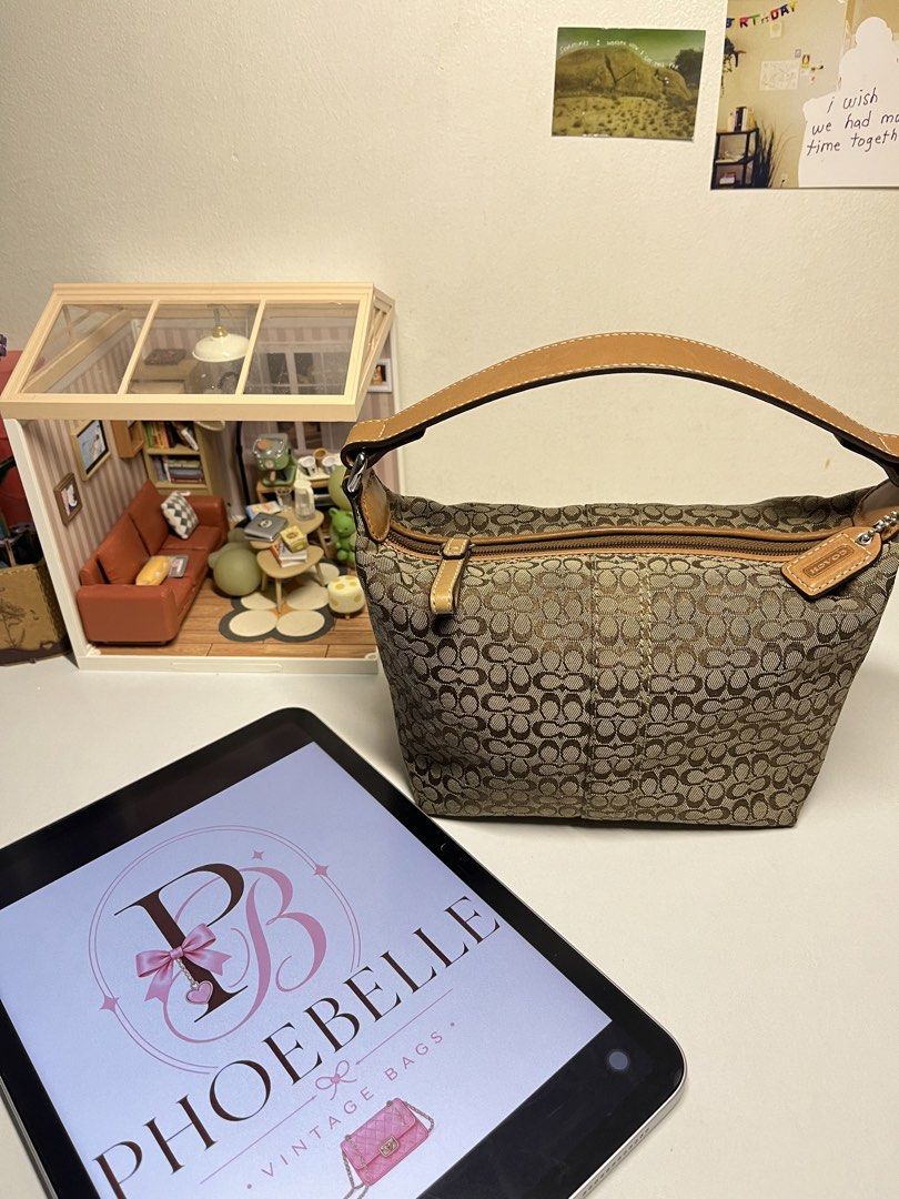 Vintage Coach Mini Kili Bag (Category: Tote Bags) located in Manila. Submitted by phoebellebypau (Listing ID 1465340785, Image 1). Description: 𝐑𝐀𝐍𝐊 𝐒𝐀 🤎 Inclusions: - generic dust bag - Silica Gel - Fragrance beads • 100% Authentic • Japan Sourced only 🇯🇵 • Minor signs of use on handle • Clean canvas and everything is still intact • Aunthentic YKK zippers & CCH tag.