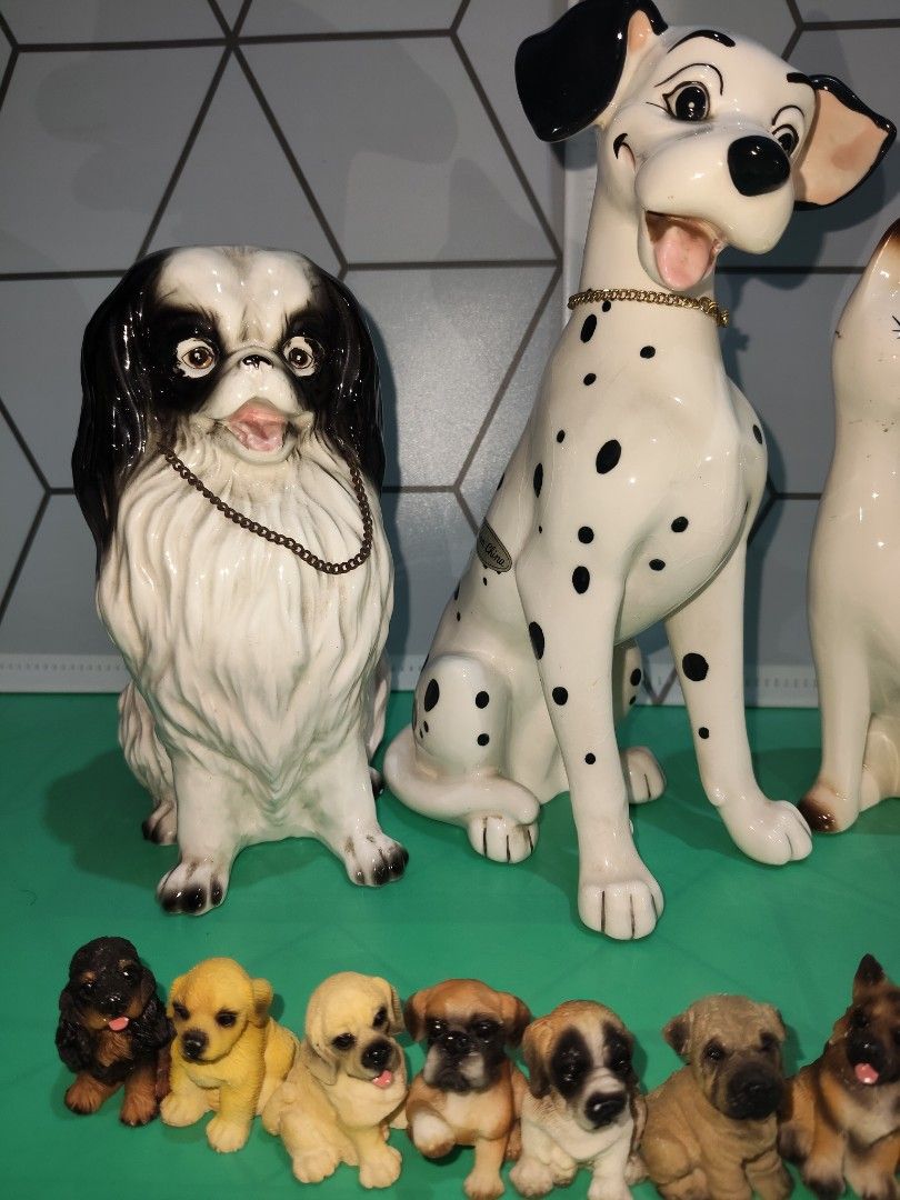 Vintage dog and cat Figurines (Category: Vintage Collectibles) located in Manila. Submitted by bamask.ph (Listing ID 1465298021, Image 2). Description: .