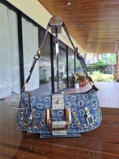 (Category: ) located in . Submitted by luxestreetbags (Listing ID 1465342175, Image 1). Description: .