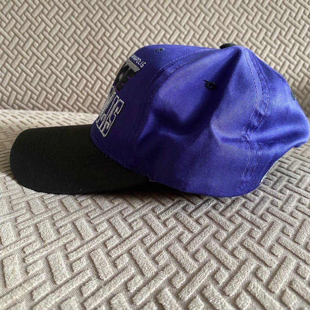 Vintage IHL Indianapolis Ice (Category: Caps & Hats) located in Makati City. Submitted by ejdc98 (Listing ID 1465175913, Image 2). Description: 1500 or best offer Used with issues check pics for more details Lbc / Lalamove.