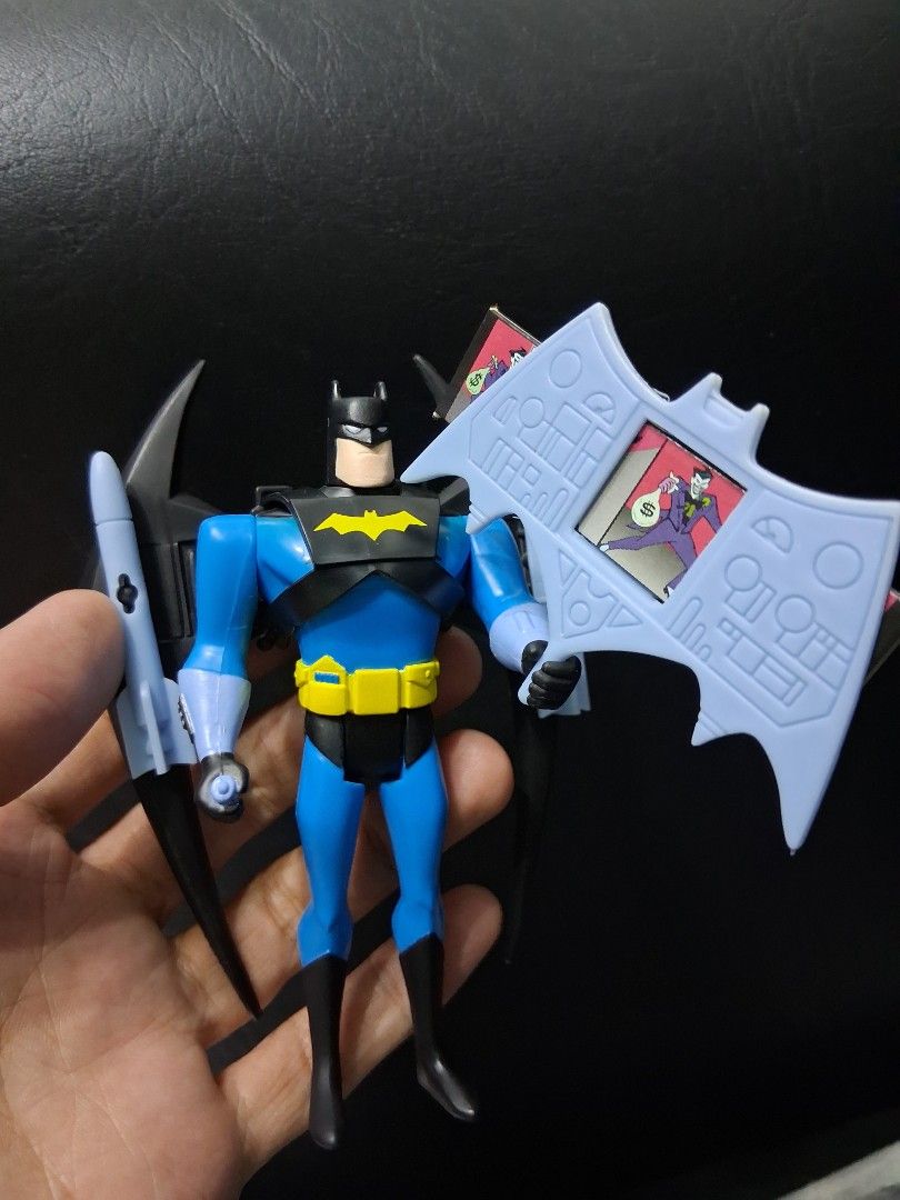 Vintage Kenner Knight Glider Batman (Category: Figurines & Statues) located in Manila. Submitted by em.Espiritu (Listing ID 1465343842, Image 1). Description: vintage kenner batman good as new no issue balintawak qc location.