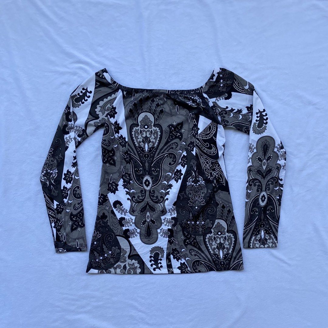 Vintage Manuela longsleeve (Category: Blouses) located in General Santos City (Dadiangas). Submitted by kala_chuchi (Listing ID 1465333756, Image 1). Description: Size. Small No flaws Excellent condition .