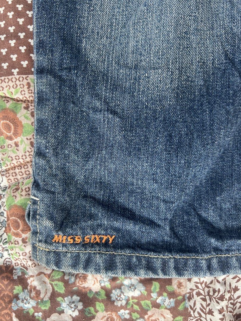 vintage miss sixty capri y2k pants (Category: Jeans) located in Butuan. Submitted by kittyfinds444 (Listing ID 1465294764, Image 3). Description: • size: 30-32 wl / 26 length • bought from japan arrivals. • lowballers will be ignored. not selling it for lower price. willing to keep! •please check the photos before claiming. do not offer if unsure & still canvasing. we don’t accept unsure offers unless it’s paid to avoid conflicts. .