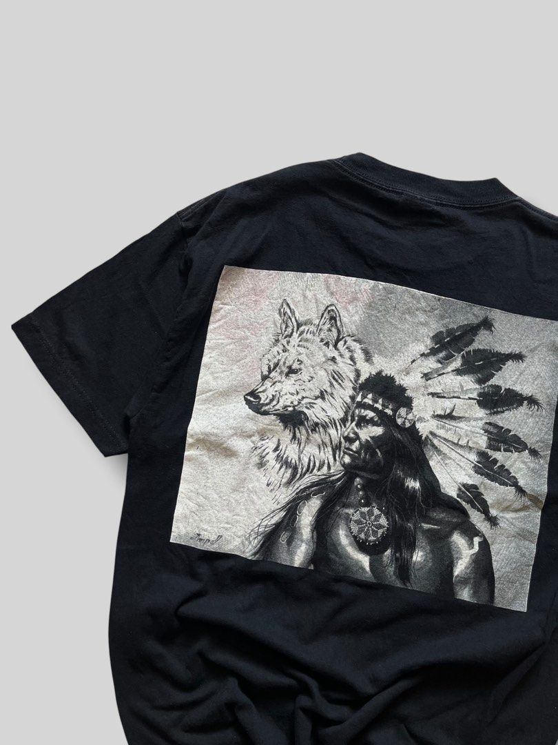 Vintage Native American Tee (Category: Activewear) located in Cebu City. Submitted by dip.thrift (Listing ID 1465219221, Image 2). Description: ▫️Triple A Tag ▫️Medium (19.5x27.5) ▫️Issue: None ▫️Color Rate: 10/10 ▫️Condition: 10/10.