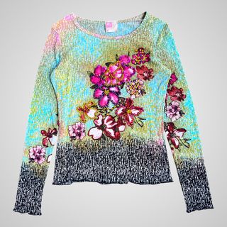 (Category: ) located in . Submitted by sellinggrannyscloset (Listing ID 1465373698, Image 1). Description: .