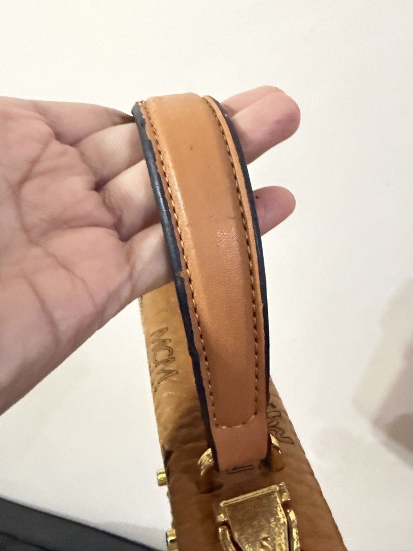 Visetos Satchel (Category: Cross-body Bags) located in Balanga. Submitted by neri_declutters (Listing ID 1465287954, Image 3). Description: 📍Location: Balanga Bataan 🏍️Delivery Options: J&T, and LBC 💵Mode of Payment: Gcash, Bank Transfer (Payment First Basis) ❌No cancellation of order/s #PrelovedBags #PrelovedBag #PrelovedPH #PrelovedBagsPH #BrandedPreloved ThriftFinds UkayFinds UkayPH SecondHandStyle Note: Kindly manage your expectations beca
