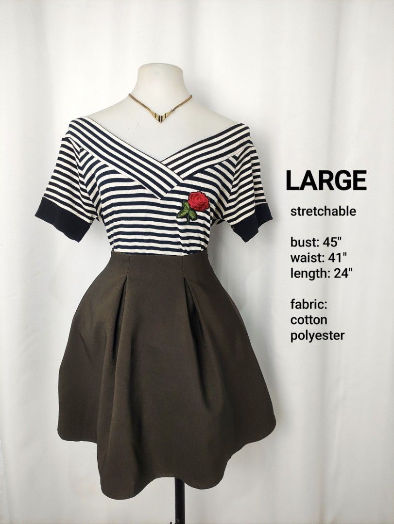 Vneck Stripes Off Shoulder Blouse Too (Category: Blouses) located in Caloocan City. Submitted by happystar.e0dc1b (Listing ID 1465203200, Image 1). Description: ⚠️PLEASE CLICK THE IMAGE TO SEE THE SIZE⚠️ FB PAGE: IPPEUNI AGASSI Location: Caloocan City ❌ No haggling ❌ No when worn ❌ No "more pics" ❌ No flaws, unless stated ❌ Request for specific measurements of neck, arm, shoulder etc will not be entertained.