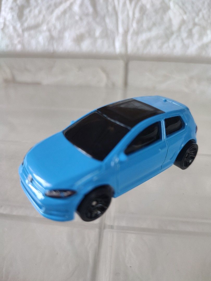 Volkswagen golf MK7 (Category: Vehicle & Diecast Models) located in Narvacan. Submitted by jigger85 (Listing ID 1465183416, Image 2). Description: mint condition bought in UK loc. ilocos sur can ship thru JNT or LBC.