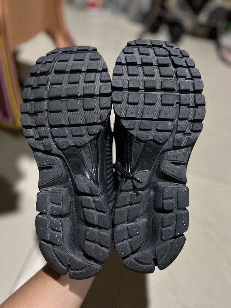 Vomero 5 (Category: Sneakers) located in Cebu City. Submitted by cyrilk1cks (Listing ID 1465306158, Image 3). Description: .