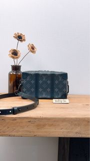 (Category: ) located in . Submitted by vintage_sac (Listing ID 1465288943, Image 1). Description: .