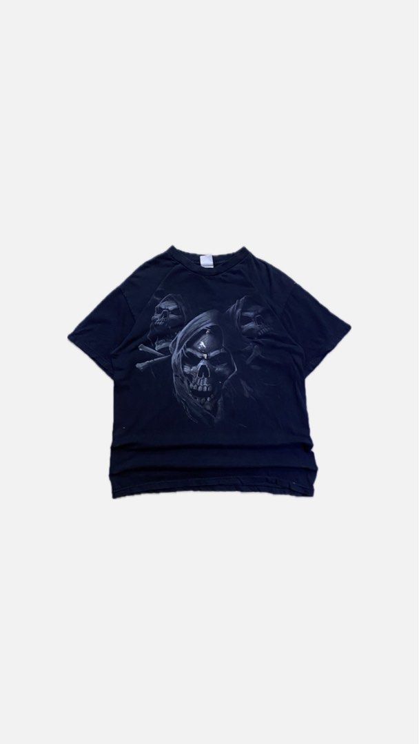 Vtg Skull Tee (Category: Tshirts & Polo Shirts ) located in Cavite. Submitted by thriftelsewear (Listing ID 1465216753, Image 1). Description: VTG 2007 Skull Tee M on tag 21” length 27” width good condi ₱500 +sf.