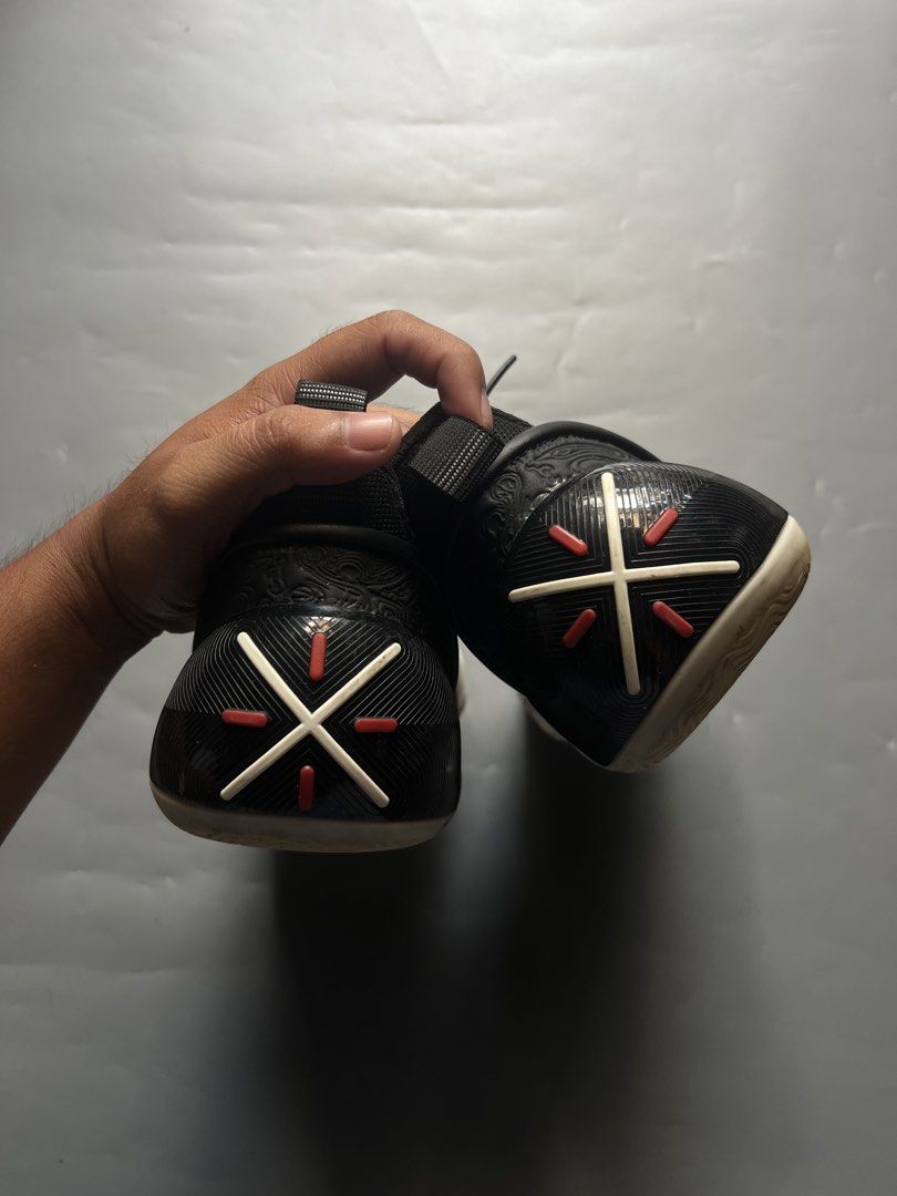 WADE ALL CITY 12 ( authentic ) (Category: Sneakers) located in Manila. Submitted by thriftwhoop (Listing ID 1465182351, Image 2). Description: .