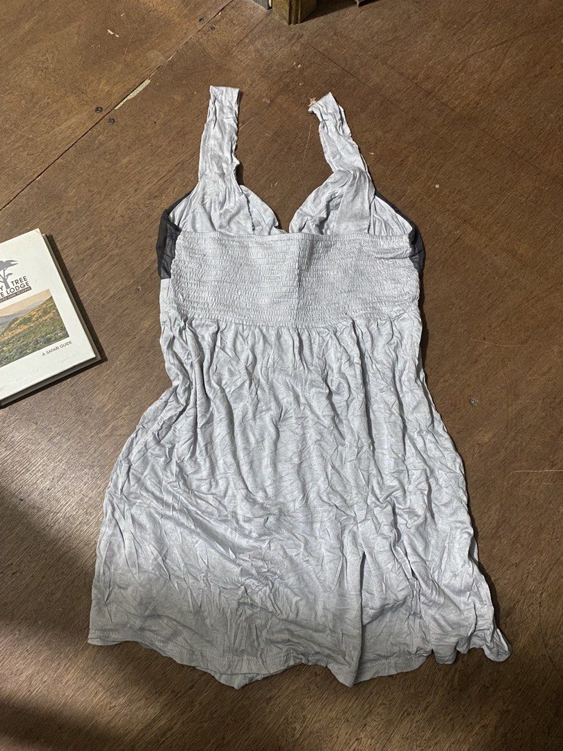 Whimsical Sleeveless Top (Category: Sleeveless) located in Santa Rosa. Submitted by vicchamp (Listing ID 1465227669, Image 2). Description: .
