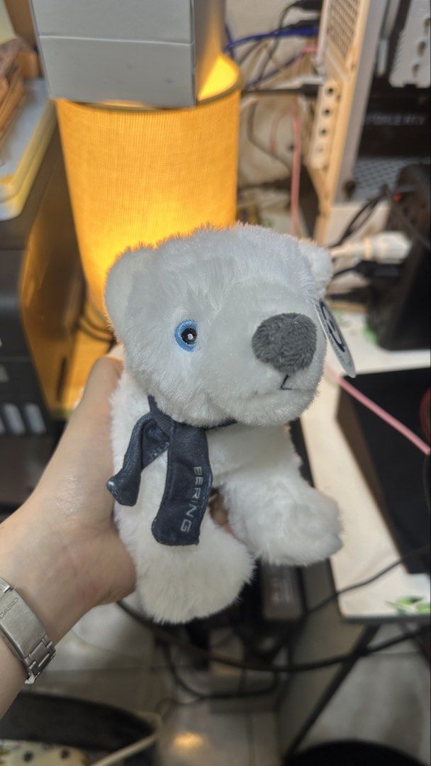 White bear bering brand (Category: Plushies & Soft Toys) located in Quezon City. Submitted by toyyytopia (Listing ID 1465216161, Image 1). Description: WYSIWYG.