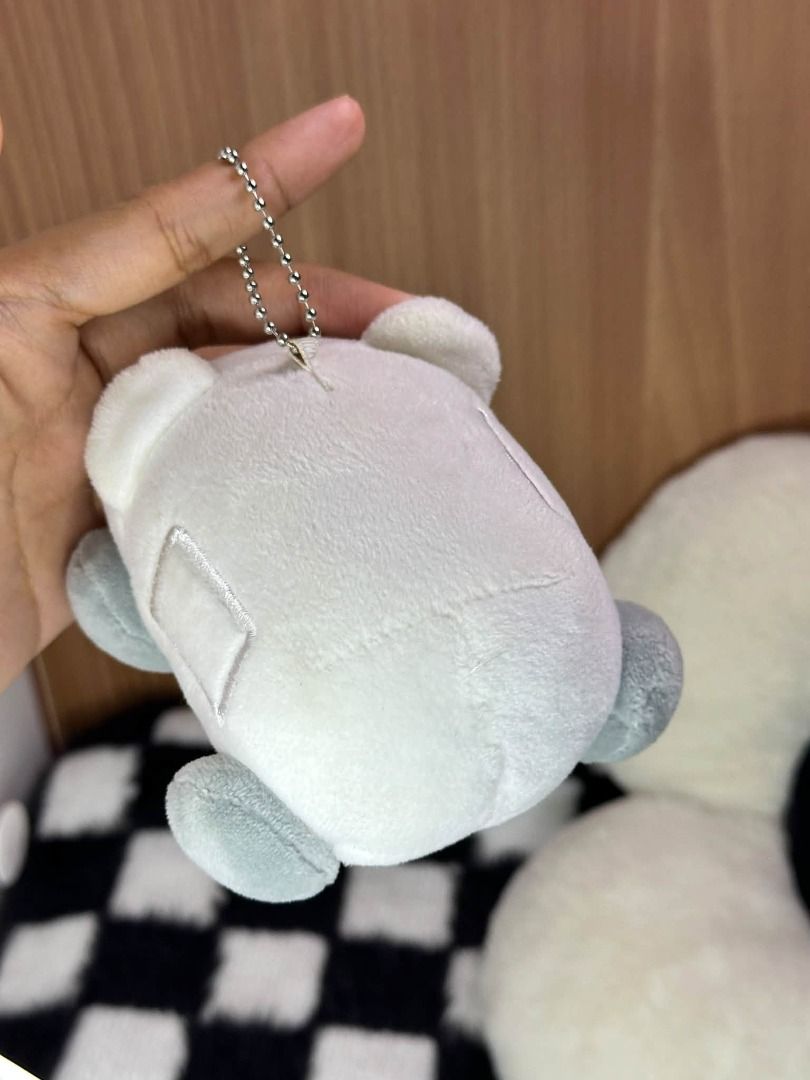 White car (Molcar Like) Bag Charm Strap Keychain (Category: Plushies & Soft Toys) located in Quezon City. Submitted by genie.fluff (Listing ID 1465375279, Image 2). Description: ⚠️⚠️No cloth tag/label/tag .