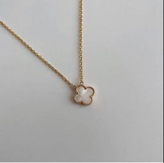 (Category: ) located in . Submitted by clazziejewelry (Listing ID 1465232974, Image 1). Description: .