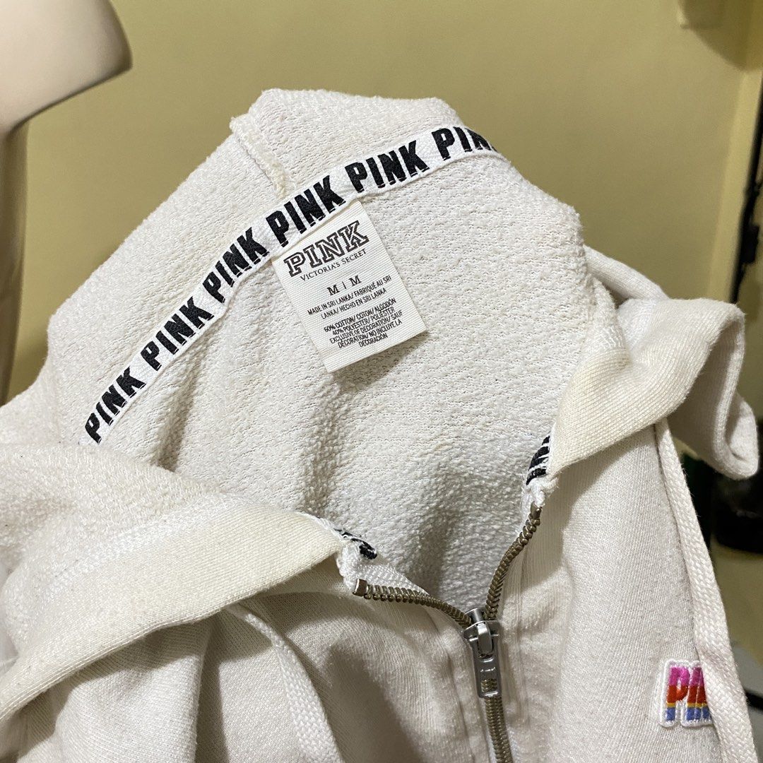 WHITE LOVE PINK JACKET FROM VS (Category: Coats, Jackets and Outerwear) located in Dasmarinas. Submitted by hannah.oakph (Listing ID 1465209187, Image 2). Description: .