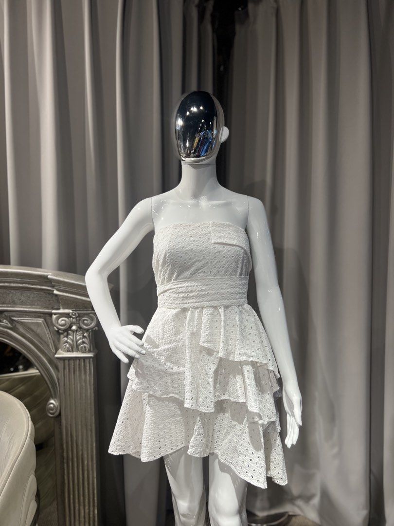 White strapless tiered eyelet mini dress (Category: Dresses) located in Quezon City. Submitted by marias8230 (Listing ID 1465187887, Image 1). Description: GARAGE FOR SALE PM for more picture ✨✨.