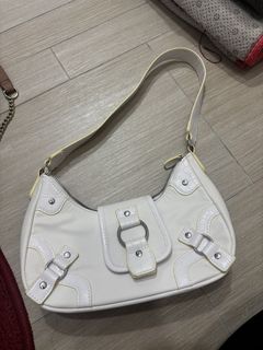 (Category: ) located in . Submitted by yaya2802 (Listing ID 1465305401, Image 1). Description: .