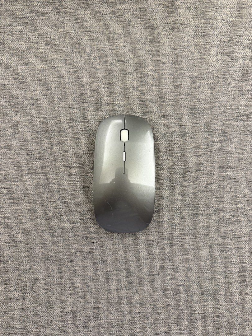 Wireless Bluetooth Mouse Grey (Category: Mouse & Mousepads) located in Manila. Submitted by rmikaela (Listing ID 1465282053, Image 1). Description: - works very well - rfs: upgraded my mouse - negotiable - no box.