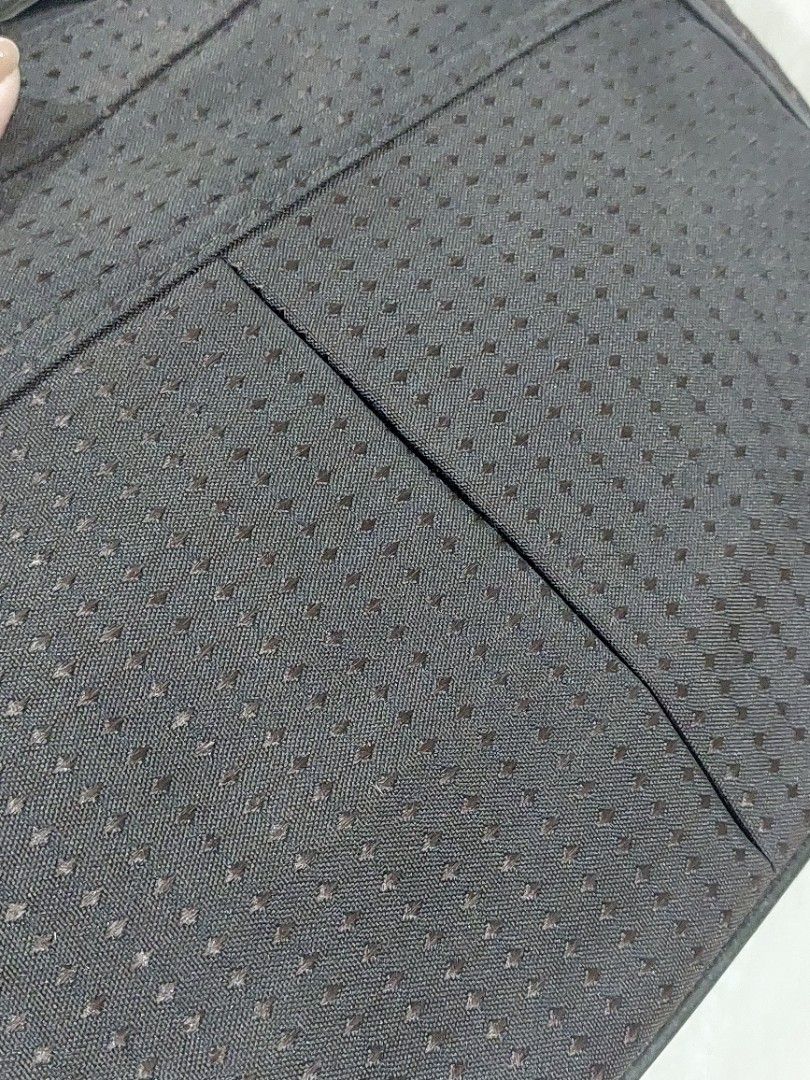 Women's Tote Bag (Category: Shoulder Bags) located in Muntinlupa City. Submitted by sakurambo_des (Listing ID 1465226332, Image 3). Description: Japan Bag Shoulder Bag Meterial Nylon/polyester pvc lining No issue in excellent condition..