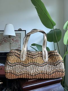 (Category: ) located in . Submitted by muli.bags (Listing ID 1465329200, Image 1). Description: .